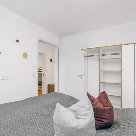 Gorgeous In Lembruch-duemmer Apartment
